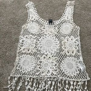 Adorable crochet tank | never been worn